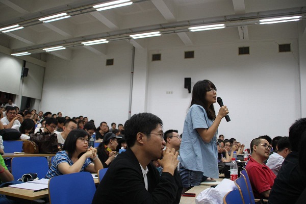 学生提问